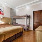 Четырехместный, Гостевой дом Версаль