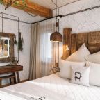 Шале (Шале авторское), Эко-отель Мирамирам