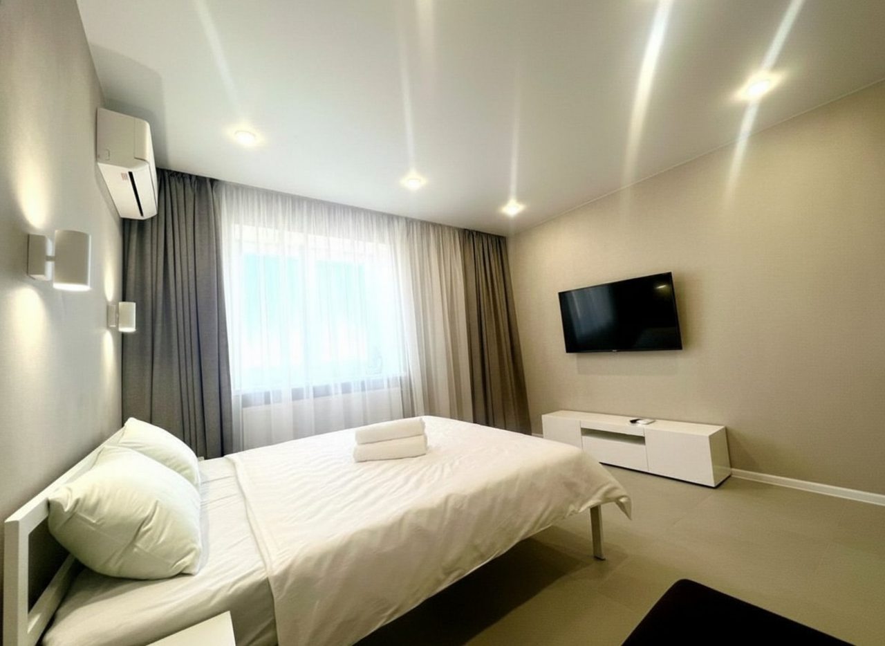 Трёхместный и более (Анартаменты 1-к на Пухова), Апартаменты 1-к квартира люкс на Пухова