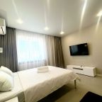 Трёхместный и более (Анартаменты 1-к на Пухова), Апартаменты 1-к квартира люкс на Пухова