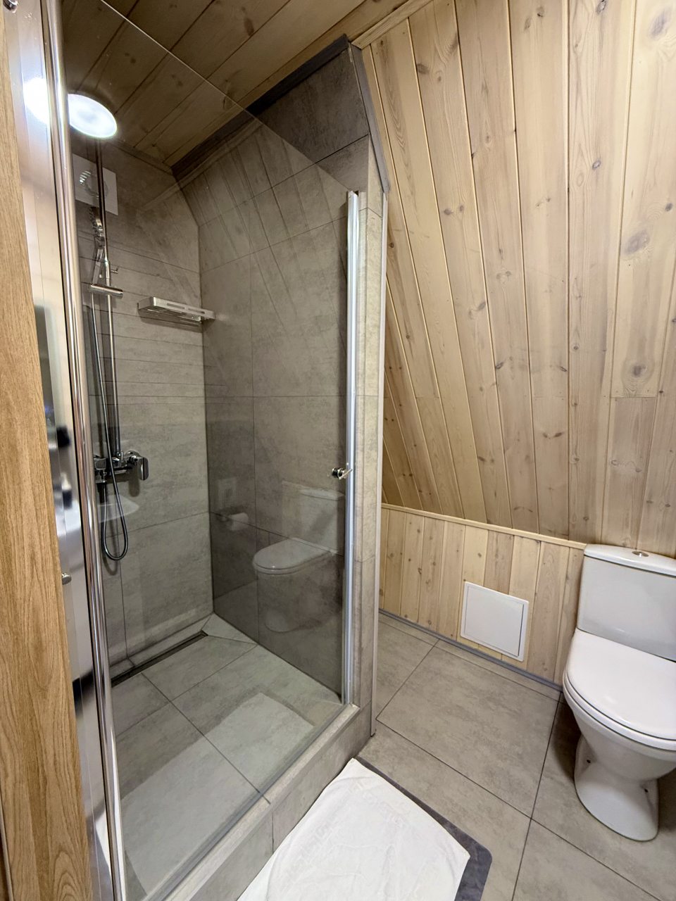 Дом (В стиле А-фрейм с открытым потолком), Загородный отель Саянский Марал