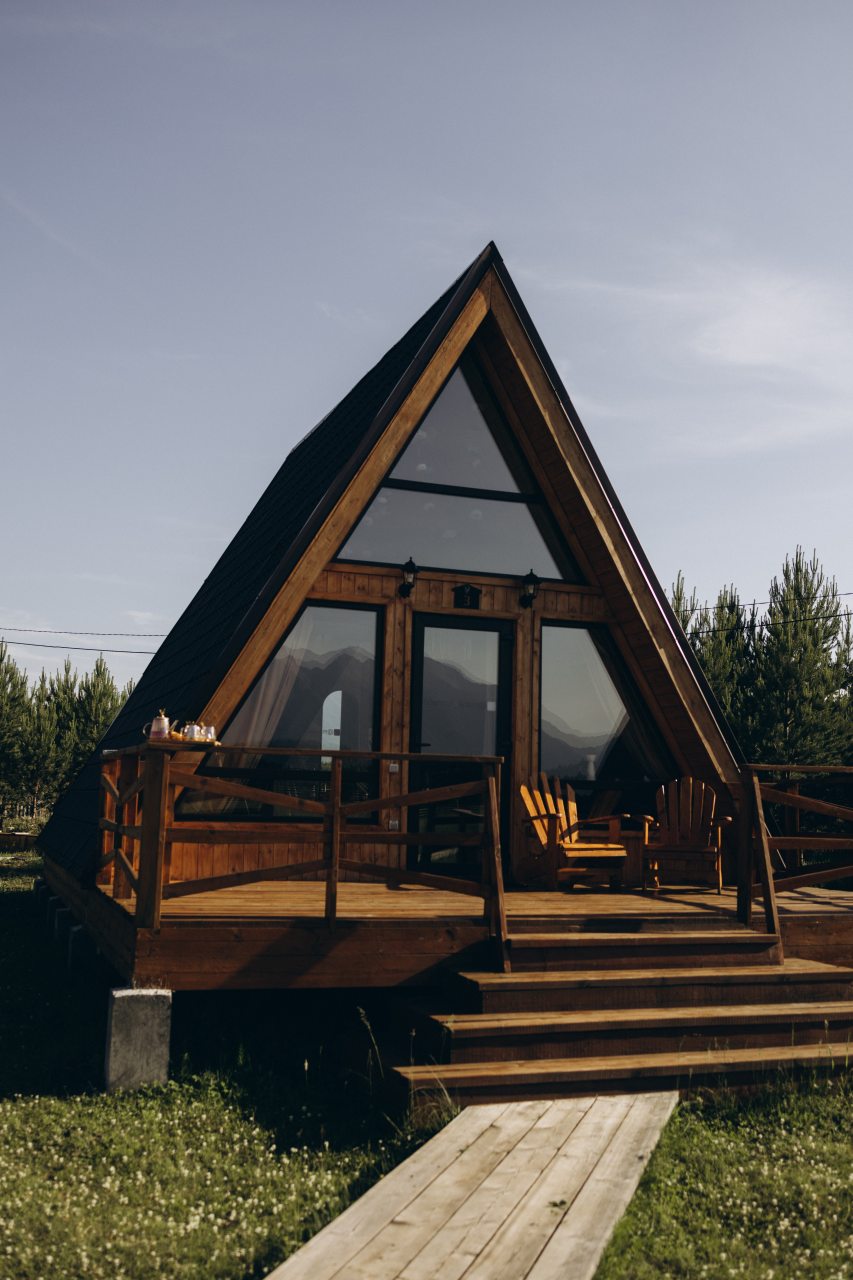 Дом (В стиле А-фрейм с полноценным вторым этажом), Загородный отель Саянский Марал