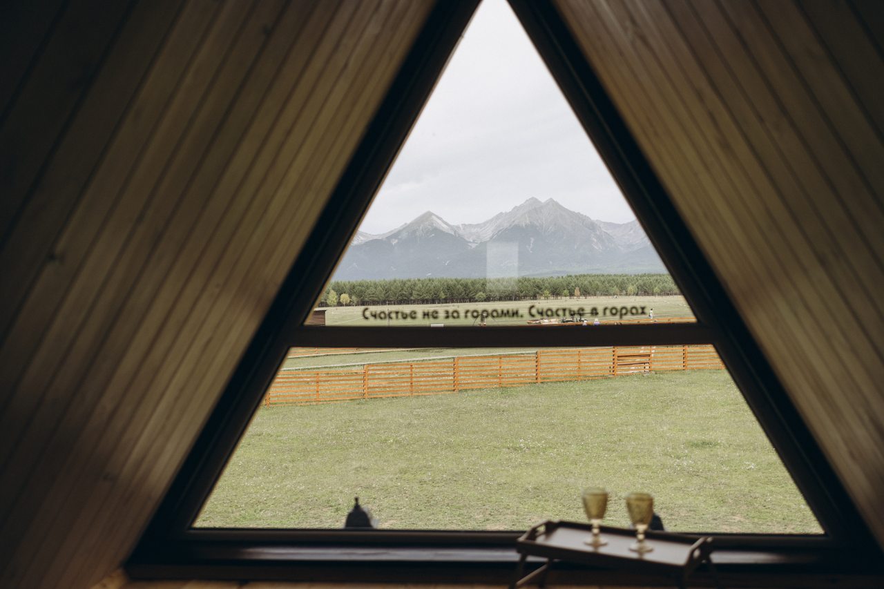 Дом (В стиле А-фрейм с полноценным вторым этажом), Загородный отель Саянский Марал