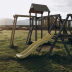 Детская площадка, Загородный отель Саянский Марал