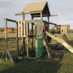 Детская площадка, Загородный отель Саянский Марал