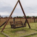 Качели, Загородный отель Саянский Марал