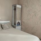 Прикроватная тумбочка