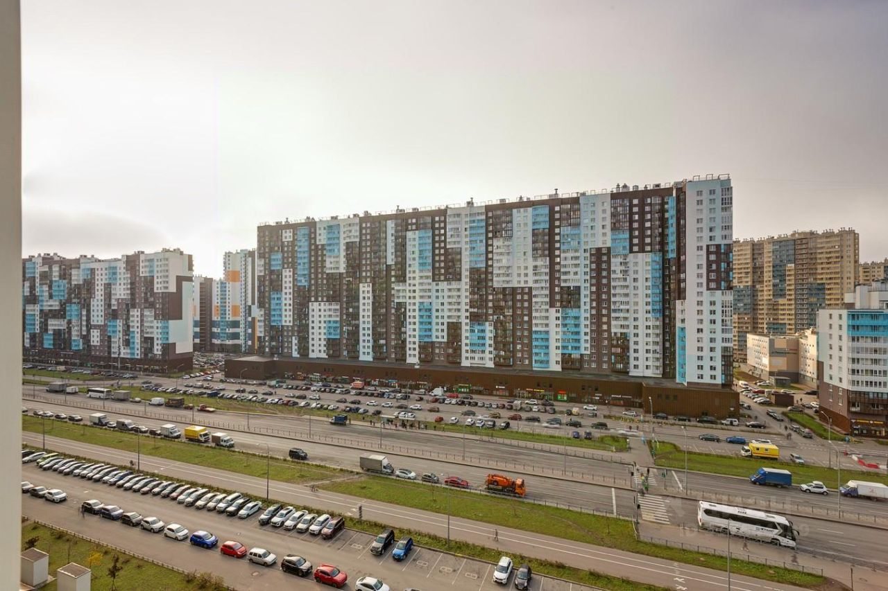 Трёхместный и более (Комендантский 69, студия Малахит), Апартаменты В Питер на сутки на Комендантском проспекте