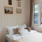 Коттедж (Дом бежевый), База отдыха Мох