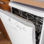 Апартаменты (МБ 166), Апартаменты Sutki Rent у Невы