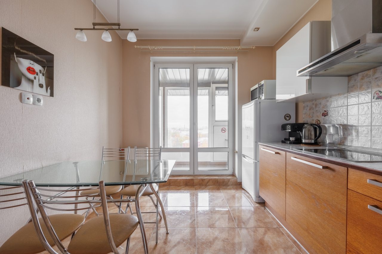 Апартаменты (МБ 166), Апартаменты Sutki Rent у Невы