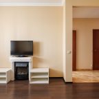 Апартаменты (МБ 166), Апартаменты Sutki Rent у Невы