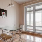 Апартаменты (МБ 166), Апартаменты Sutki Rent у Невы