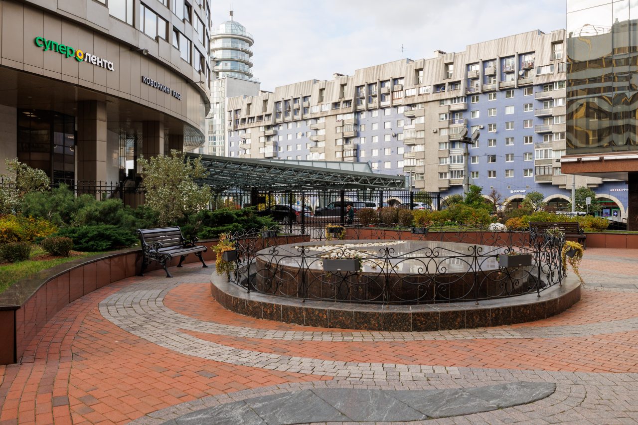 Апартаменты (МБ 166), Апартаменты Sutki Rent у Невы