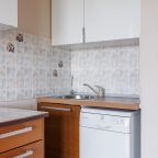 Апартаменты (МБ 166), Апартаменты Sutki Rent у Невы