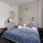 Микроволновка, чайник, мини- холодильник