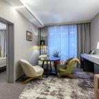 De Luxe (Делюкс двухкомнатный с видом в атриум), Отель DOMINA Пулково