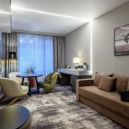 De Luxe (Делюкс двухкомнатный с видом в атриум), Отель DOMINA Пулково