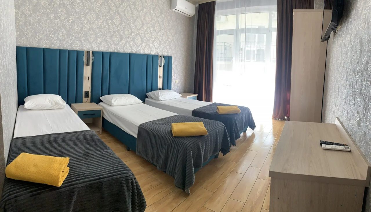 Люкс (Люкс 3х местный с раздельными кроватями), Гостиница Сара