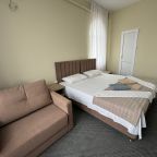Трёхместный и более (Номер 32 трехместный стандарт с балконом), Гостевой дом Приморский