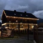 Автостоянка / Парковка, Гостевой дом Бархат