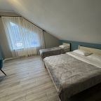 Четырехместный (Четырехместный номер с видом на горы), Гостевой дом Бархат