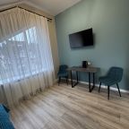 Четырехместный (Двух комнатный номер с двухспальной кроватью и двумя односпальными кроватями), Гостевой дом Бархат