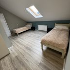 Четырехместный (Двух комнатный номер с двухспальной кроватью и двумя односпальными кроватями), Гостевой дом Бархат