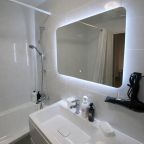 Квартира (MaxRealty24 рядом с метро Аминьевская), Апартаменты МаксРеалти24 Москва Очаковское ш.5 к.1