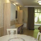 Студио (Студия), Гостевой дом Гранд Шале