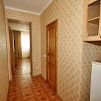 Семейный (Стандарт 2х-комнатный с балконом 6-местный), Гостевой дом Уютный