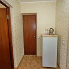 Семейный (Люкс 2х-комнатный с балконом 6-местный), Гостевой дом Уютный