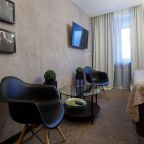 Полулюкс (США), Мини-отель СИМПЛ РУМС