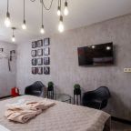 Полулюкс (США), Мини-отель СИМПЛ РУМС