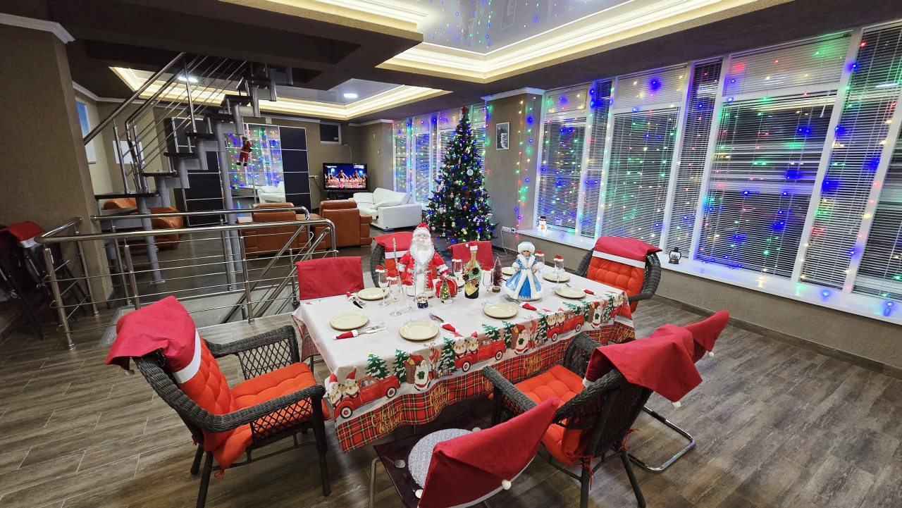 2 этаж. Холл + кухня