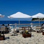 Пляж и море