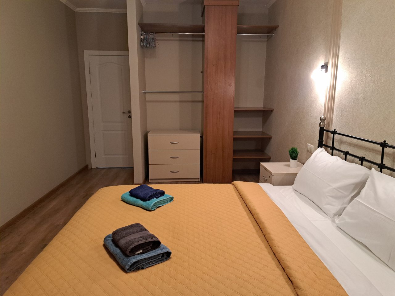 Квартира (Современная 2-комнатная со всеми удобствами), Апартаменты Good Sleep на Белорусской 10