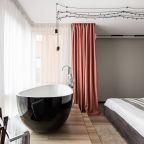 Люкс (Дизайнерский), Отель ARTSTUDIO Moskovsky