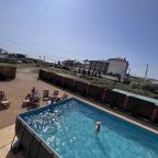 каркасный бассейн 50 кв.м глубина 1м 30 см , Гостевой дом Hellas