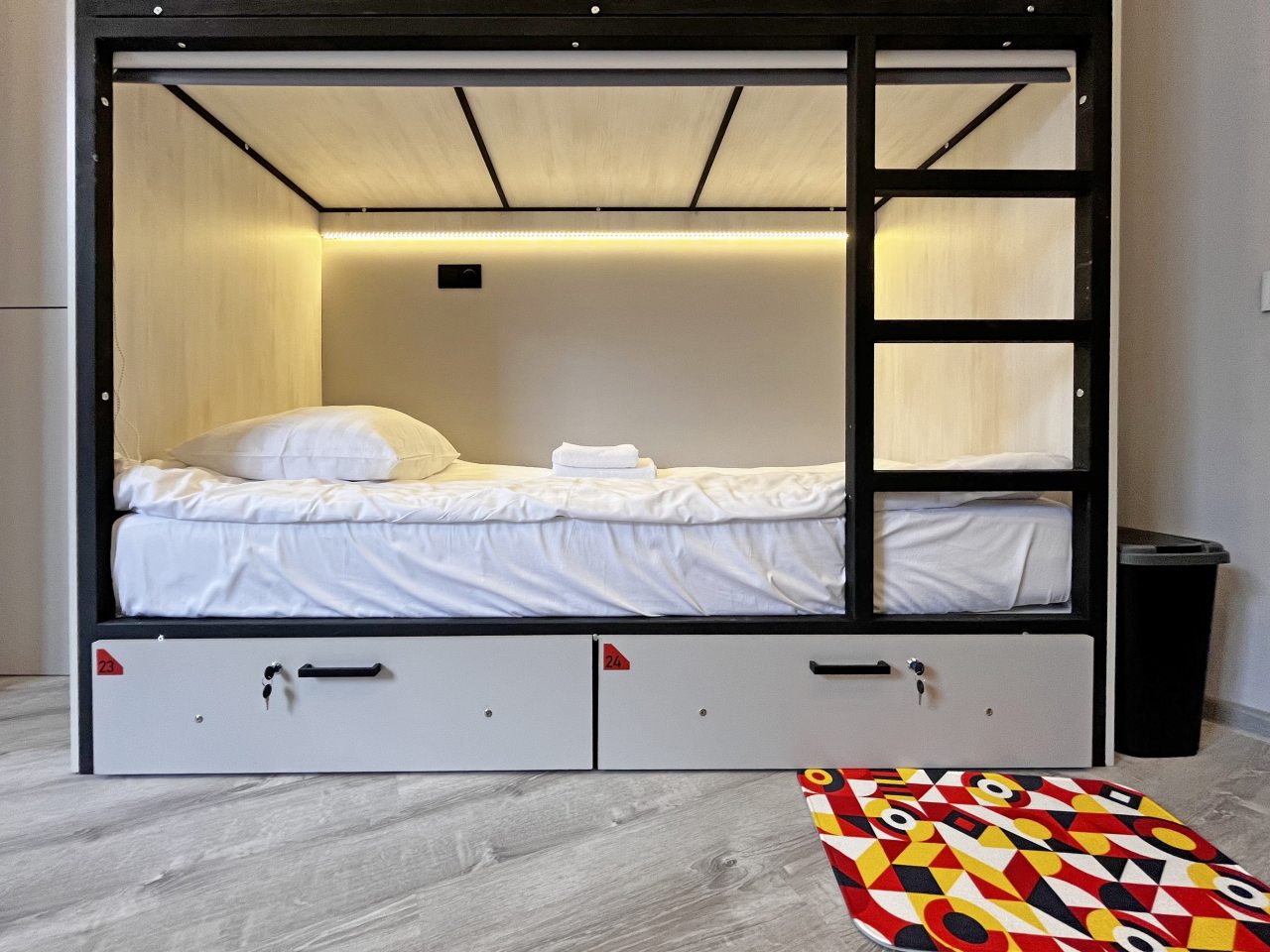 Шестиместный Мужской (Место), Хостел В Центре