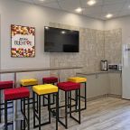 Восьмиместный Женский (Место), Хостел В Центре