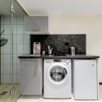 Апартаменты (Улучшенные  для 4-х взрослых (3)), Апартаменты VEDA Aparts Свечной