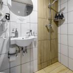 Апартаменты (Улучшенные  для 4-х взрослых (3)), Апартаменты VEDA Aparts Свечной