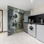 Апартаменты (Улучшенные  для 4-х взрослых (3)), Апартаменты VEDA Aparts Свечной