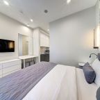 Студио (С французским балконом 312), Апарт-отель На Лучезарной 1а