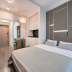 Студио (С видом на парк 210), Апарт-отель На Лучезарной 1а