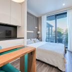 Студио (С видом на парк 210), Апарт-отель На Лучезарной 1а