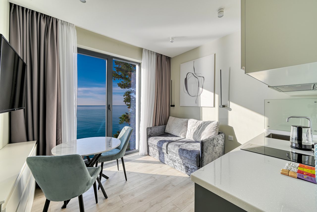 Апартаменты (Deluxe 321), Апарт-отель На Лучезарной 1а