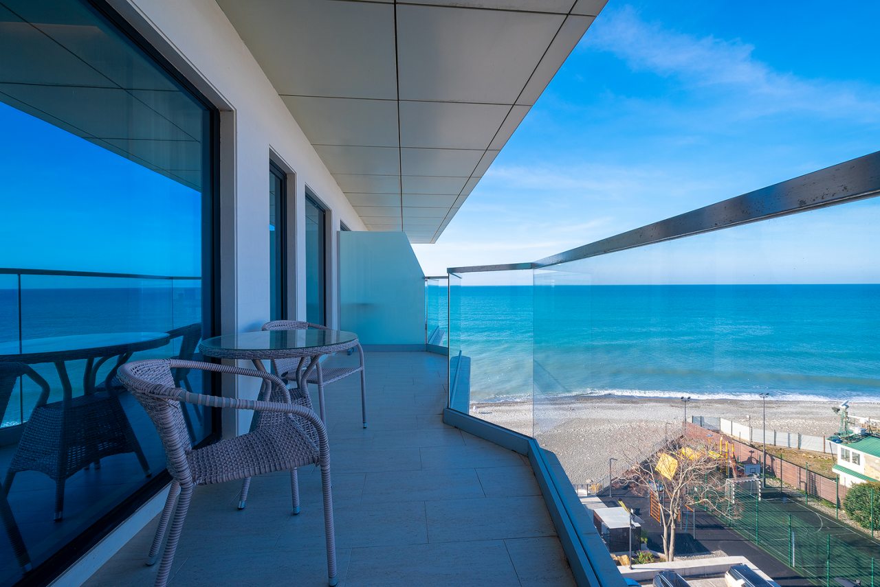 De Luxe (Delux), Апарт-отель На Лучезарной 1а