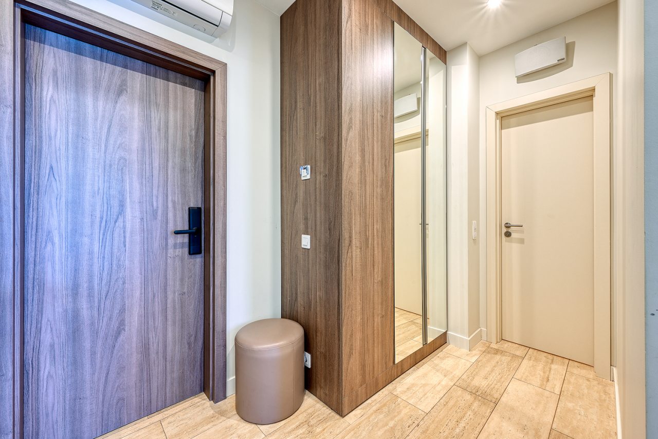 De Luxe (Delux), Апарт-отель На Лучезарной 1а